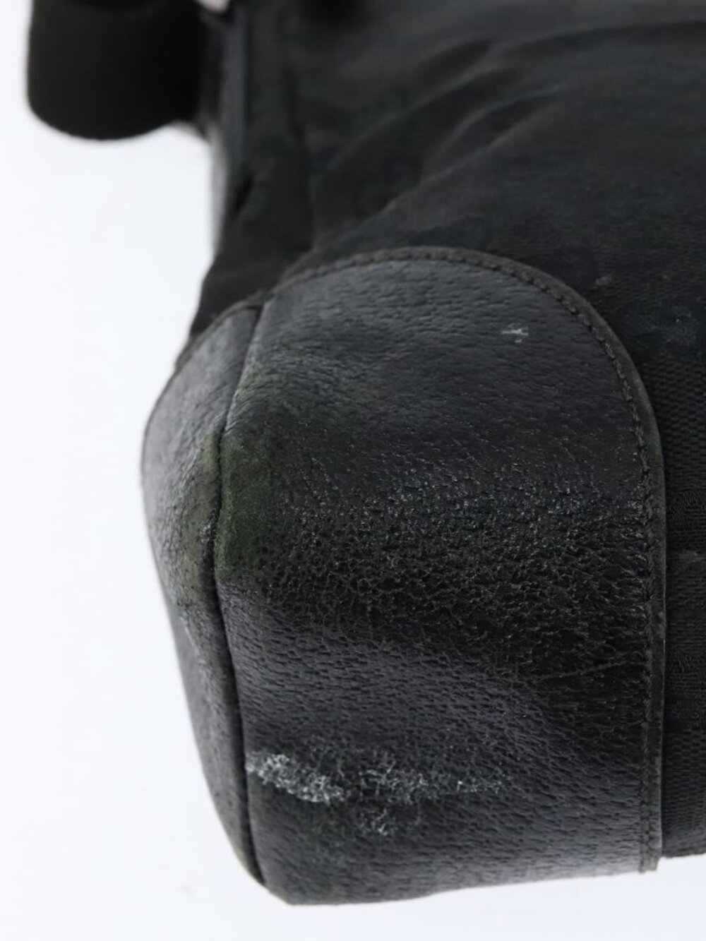 Authentic GUCCI GG Canvas Shoulder Bag Black Silver 114273 - Picture 4 of 16